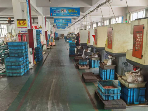 Terminal and lugs
