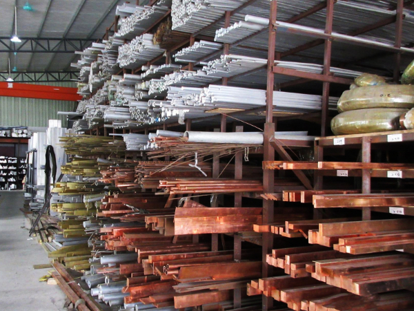 What are the advantages of the ground rod in use?