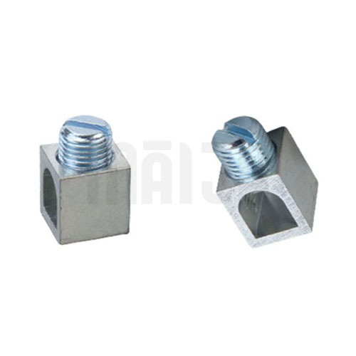 Circuit breaker terminal